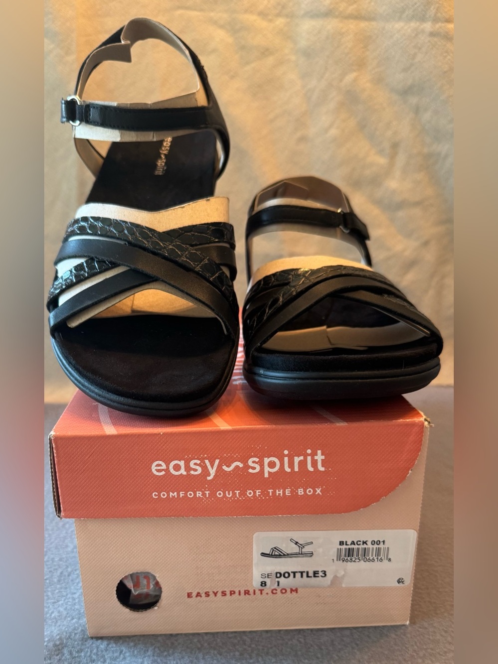 Easy Spirit Black and Cream Strappy Comfort Sandals
